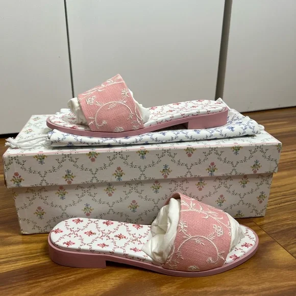 Hill House - The City Slide in Pink Embroidery - NWT SIZE 36 MSRP $250 - Picture 3 of 6